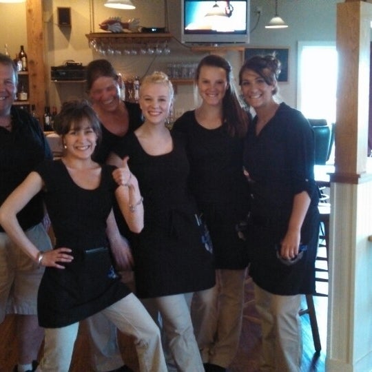 Foto diambil di The Landings Restaurant oleh Molly M. pada 5/10/2013