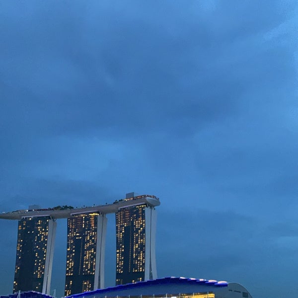 11/22/2019 tarihinde Delaney L.ziyaretçi tarafından Kinki Restaurant &amp; Bar'de çekilen fotoğraf