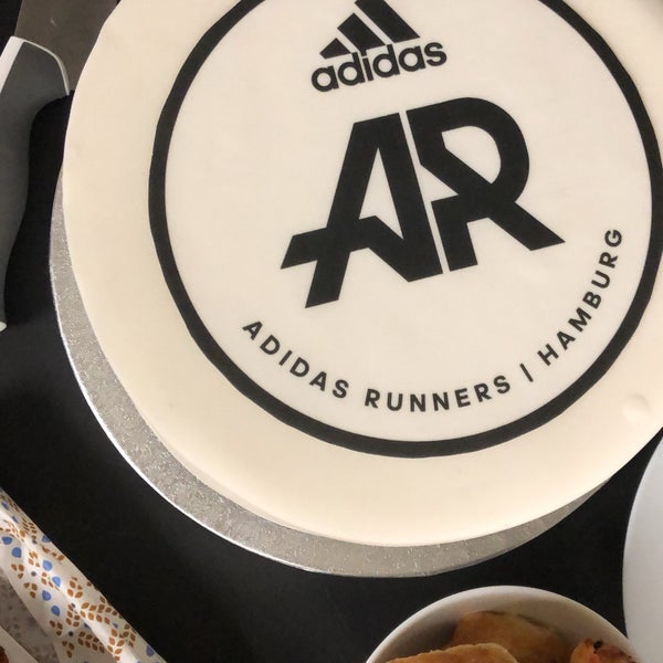 adidas runners hamburg
