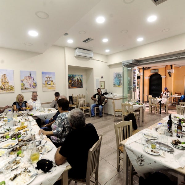 Foto diambil di Taverna Aris oleh Ταβέρνα Άρης pada 6/29/2019