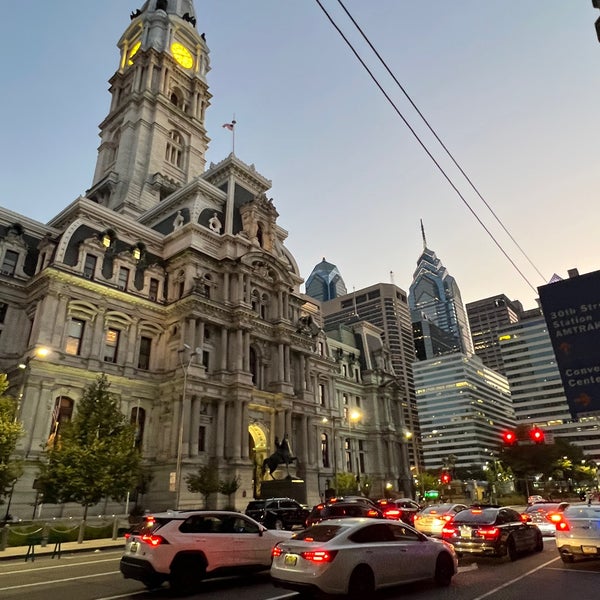 Foto tirada no(a) Philadelphia City Hall por mAlQahtani⚜️. em 8/19/2023