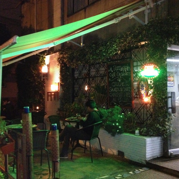 รูปภาพถ่ายที่ La Passarola,Café Orgánico โดย Leonardo R. เมื่อ 4/30/2013