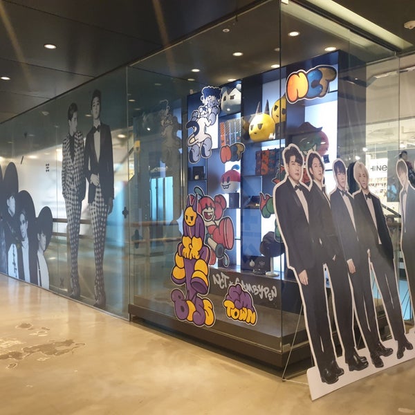 Sm store. Sm store
