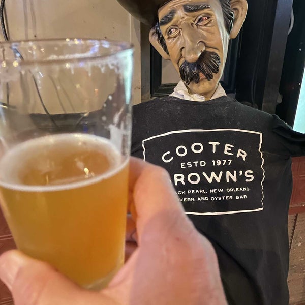 Photo taken at Cooter Brown&#39;s Tavern &amp; Oyster Bar by Jeff M. on 4/2/2022
