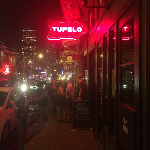 รูปภาพถ่ายที่ Tupelo โดย Marilyn H. เมื่อ 2/15/2015