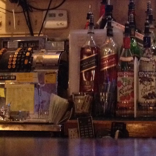 Photo prise au Walsh&#39;s Bar and Grill par Mike C. le10/14/2012