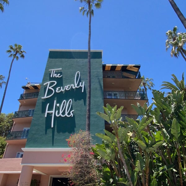 Photo taken at Beverly Hills Hotel by F on 6/24/2023