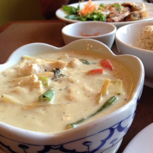 Green curry with brown rice