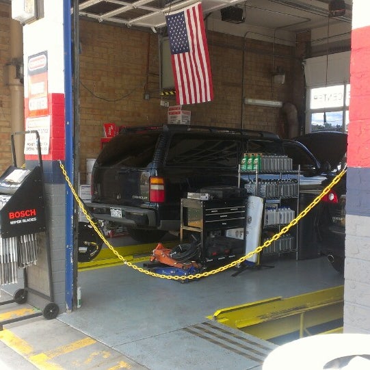 Photo taken at Cherry Creek Express Lube &amp; Automotive by Dondrae M. on 5/19/2013