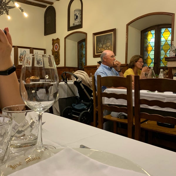 รูปภาพถ่ายที่ Restaurante José María โดย BADER เมื่อ 8/8/2019