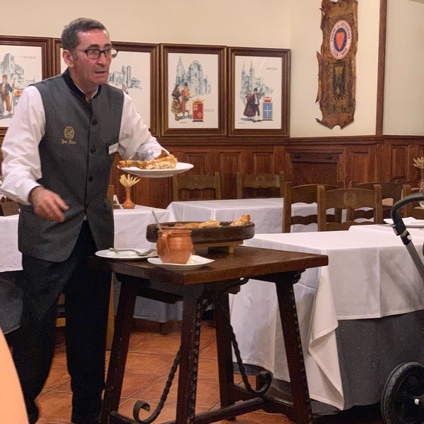 รูปภาพถ่ายที่ Restaurante José María โดย BADER เมื่อ 8/8/2019