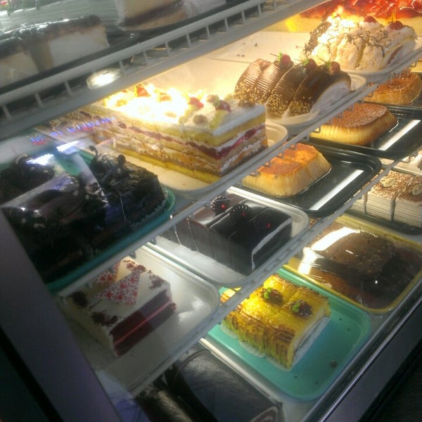 La Nueva Bakery Jackson Heights 28 tips