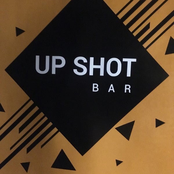 8/19/2017 tarihinde Serkan Y.ziyaretçi tarafından Up Shot Bar'de çekilen fotoğraf