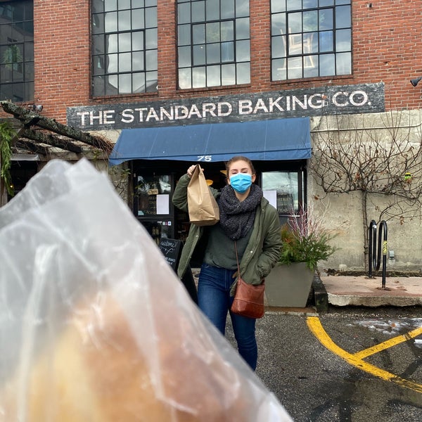 12/6/2020 tarihinde Kristie L.ziyaretçi tarafından The Standard Baking Co.'de çekilen fotoğraf