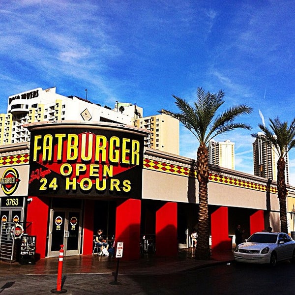 Photo taken at Fat Bar Las Vegas by Leonardo S. on 11/2/2012