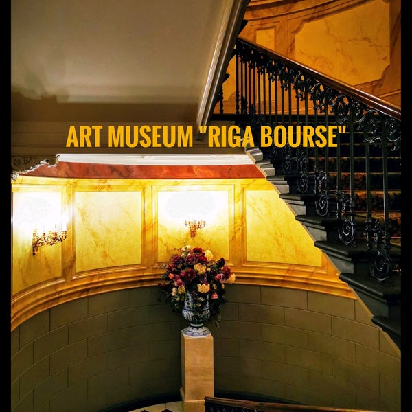 Foto tirada no(a) Mākslas muzejs &quot;Rīgas Birža&quot; | Art Museum &quot;Riga Bourse&quot; por LANA . em 7/12/2021