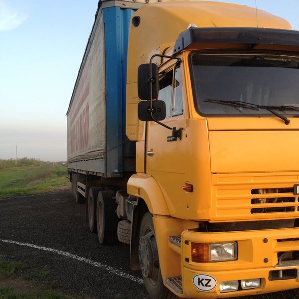 Авария на трассе самара шымкент. Самара шымкент дорога. Трасса атырау актобе. Чимкент алматы трасса. Председатель п.