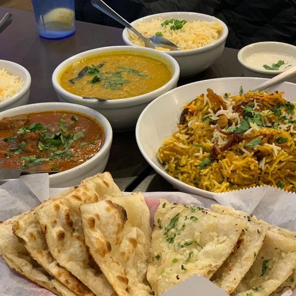Foto diambil di Bombay&#39;s Indian Restaurant oleh Ale J. pada 11/30/2019