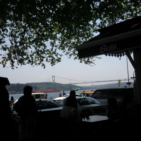 5/6/2013にErhan T.がEmirgan Sütişで撮った写真