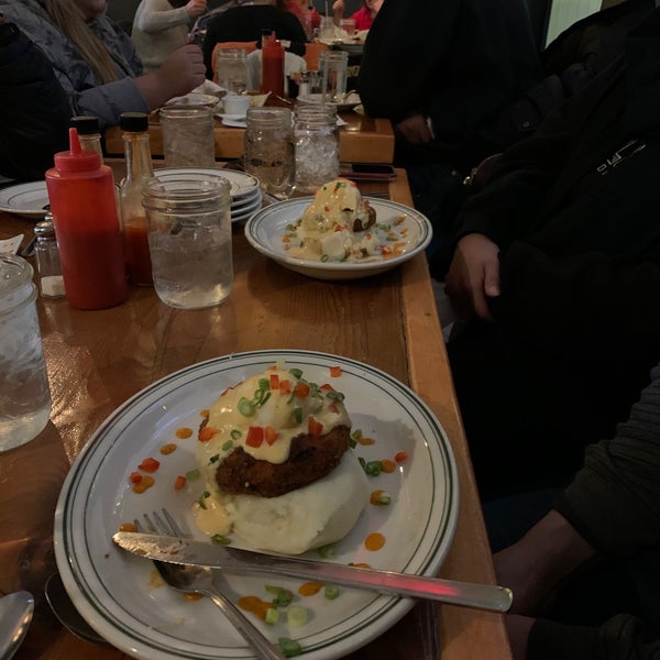 Photos At Queens Comfort Comfort Food Restaurant In Astoria