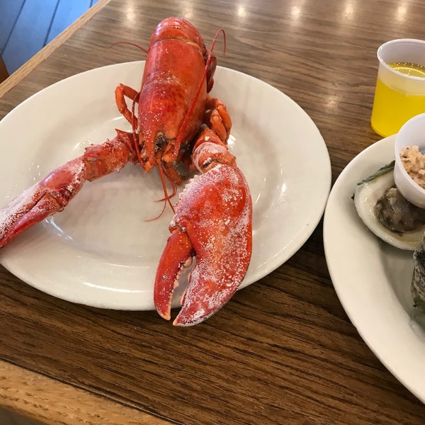 Photo taken at Boston Lobster Feast by Tom M. on 6/10/2020