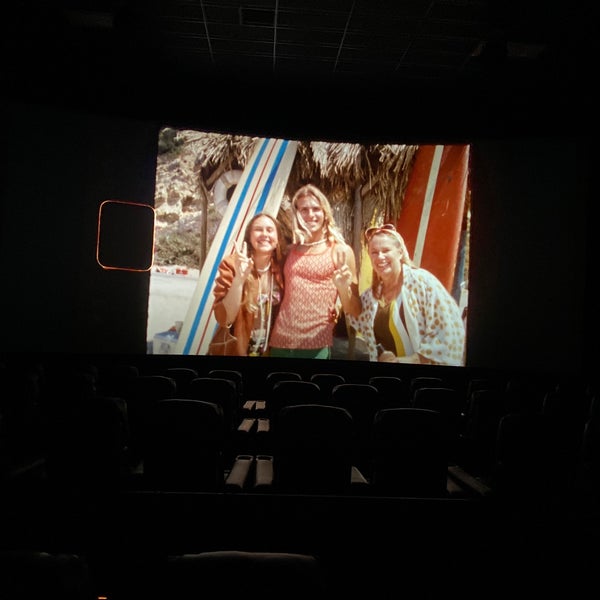 Marcus South Pointe Cinema Movie Theater in Lincoln