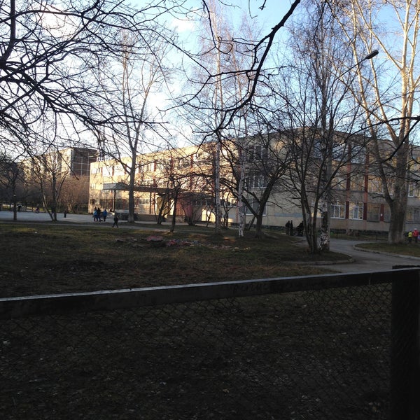 147 Школа Фото