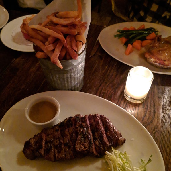 Great atmosphere. Good food, attentive service. Will definitely go back again and try out other dishes. Pic below is the Steak Frites