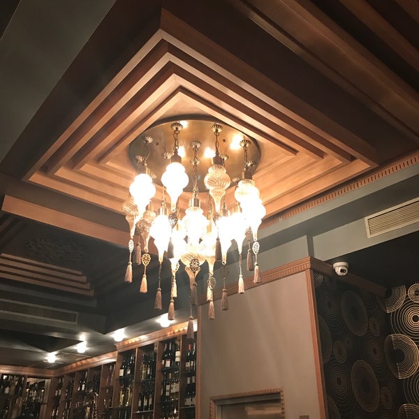 Foto diambil di Ziyaret Restaurant &amp; Ocakbaşı oleh Ahmet Çınar E. pada 2/14/2017
