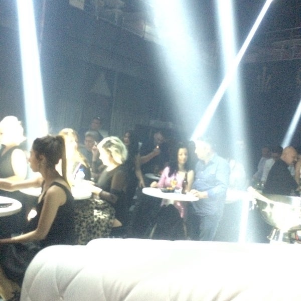 Das Foto wurde bei D&#39;lux Club Ankara von Akın am 1/4/2020 aufgenommen