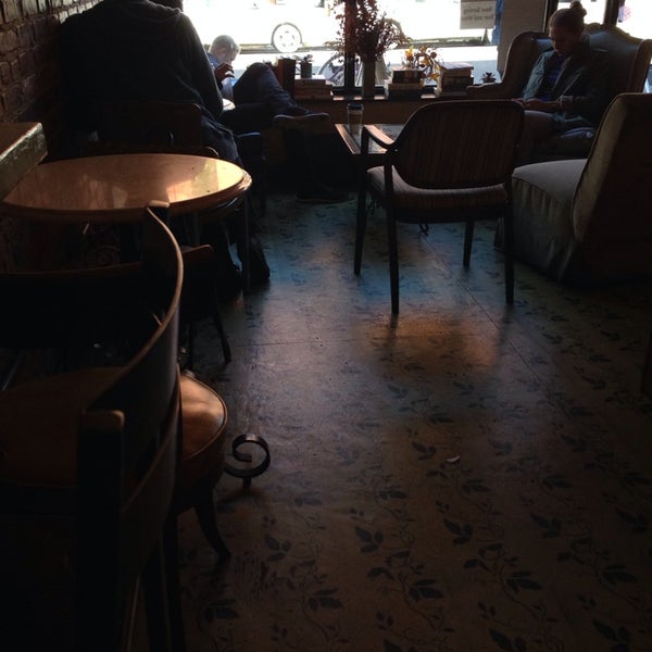 10/21/2013にJonathan F.がCentral Cafeで撮った写真