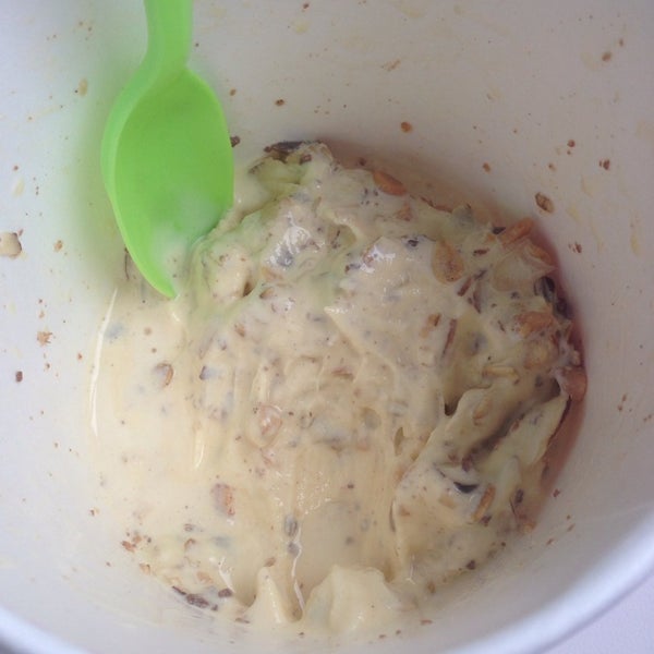 Chilly Spoons Frozen Yogurt Bar (Now Closed) South Orange 18 tips