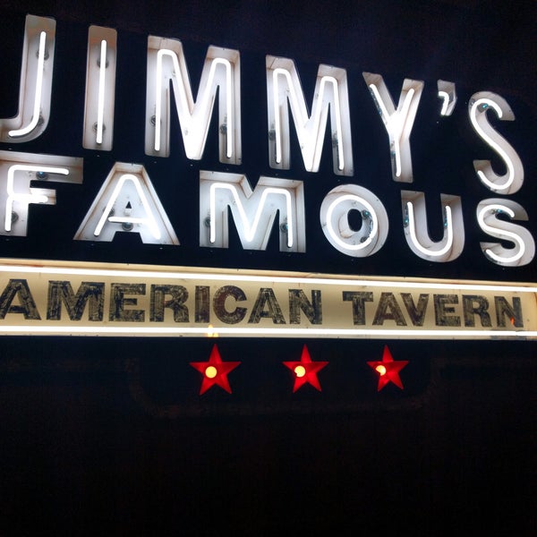 Foto diambil di Jimmy&#39;s Famous American Tavern oleh Faiser pada 1/31/2017