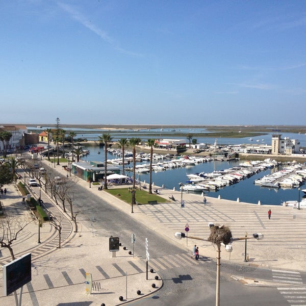4/15/2013 tarihinde Joao L.ziyaretçi tarafından Hotel Faro'de çekilen fotoğraf