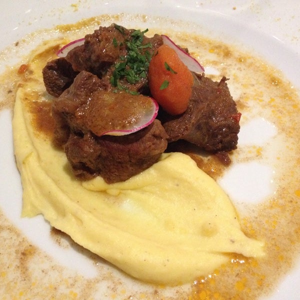 Foto diambil di Restaurante Ria Formosa oleh Joao L. pada 10/17/2014