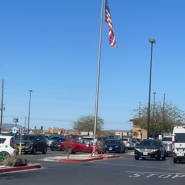 Fry's Marketplace Grocery Store in Foothills
