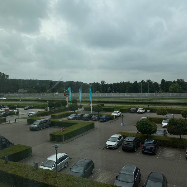 Foto diambil di Courtyard by Marriott Amsterdam Airport oleh MH🦅 pada 8/19/2023