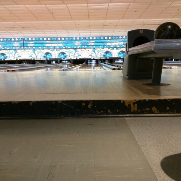 Photos at Sproul Lanes 10 tips from 490 visitors