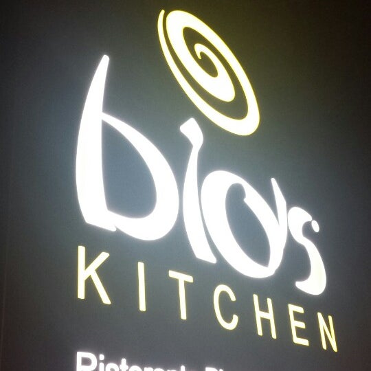 Photo taken at Bio&#39;s Kitchen by Simone A. on 3/30/2014