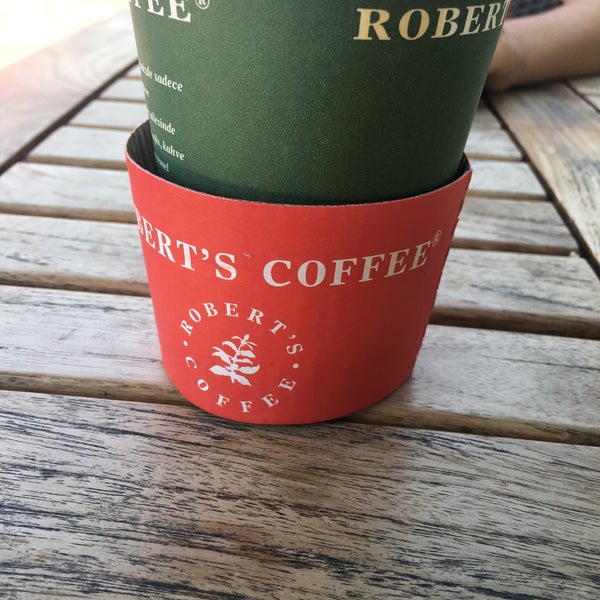 Foto diambil di Robert&#39;s Coffee oleh Marina pada 6/1/2019