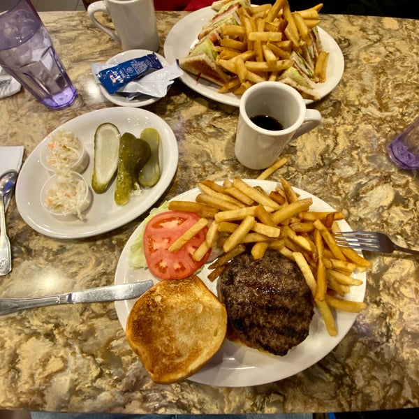 Photo taken at Westway Diner by Linas D. on 12/26/2021