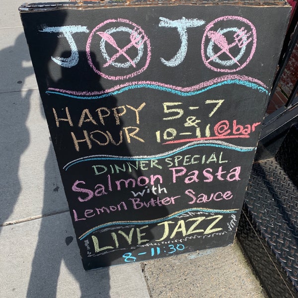 Foto tirada no(a) JoJo Restaurant &amp; Bar por Raschelle S. em 6/6/2019