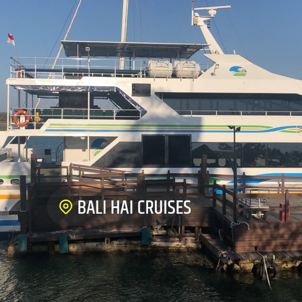 Foto scattata a Bali Hai Cruises da ATHEER 🌺 .. il 8/30/2019