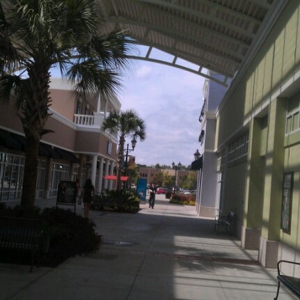 Photo taken at Tanger Outlets Charleston by Auzheal C. on 9/20/2012