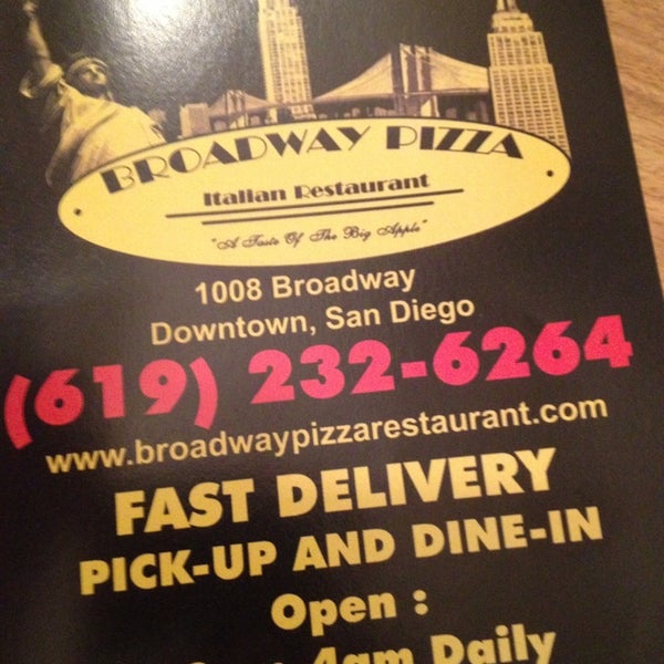 Снимок сделан в Broadway Pizza &amp; Grill пользователем Alex M. 1/16/2013