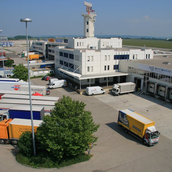 Foto diambil di Airport Linz (LNZ) oleh Airport Linz (LNZ) pada 7/9/2019