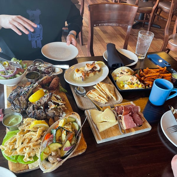 Tablas Woodstone Taverna Mill Creek Town Center 15522 Main St