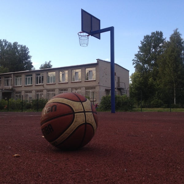 Баскетбольные площадки спб на улице карта