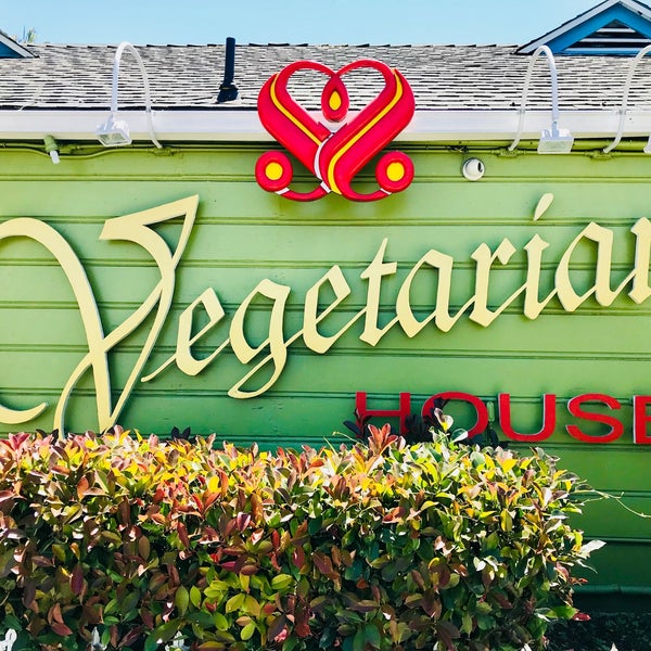 6/1/2018 tarihinde NatashaTheNomadziyaretçi tarafından Vegetarian House'de çekilen fotoğraf