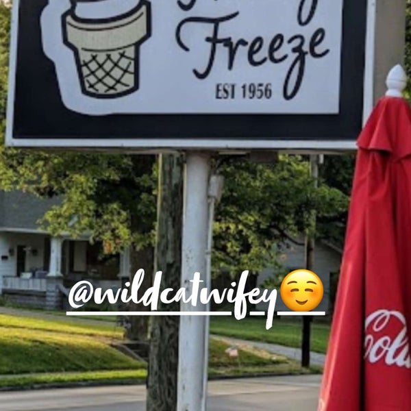 Frosty Freeze Ice Cream Parlor in Franklin
